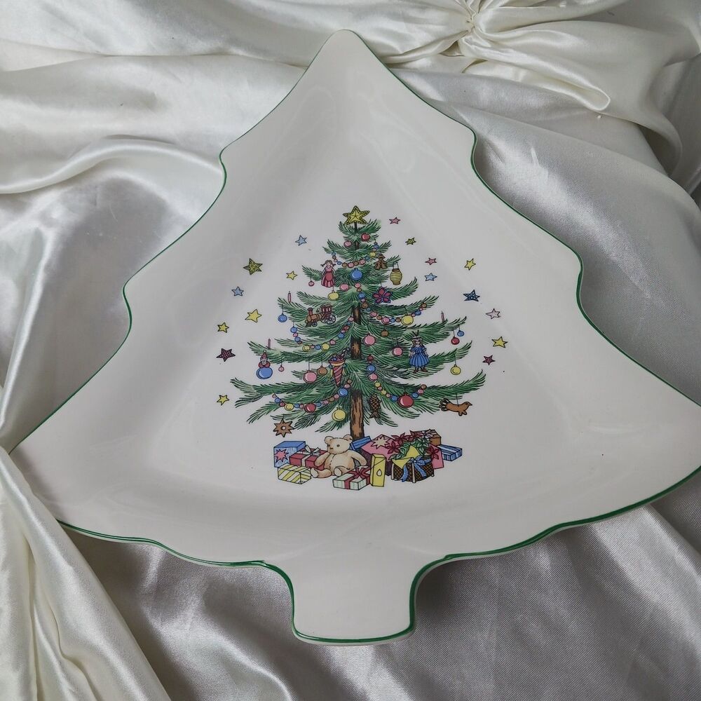 NIKKO JAPAN HAPPY HOLIDAYS CHRISTMAS TREE SHAPED 12'' SERVING DISH TRAY